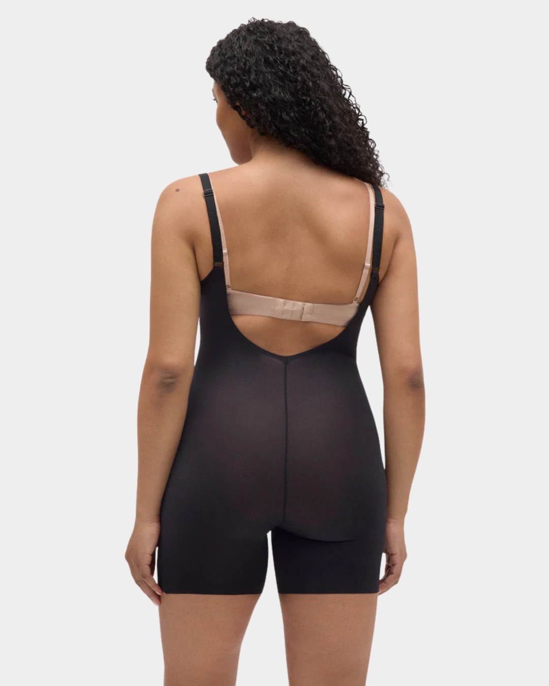 body modelador mulher ysabel mora abertura preto trás