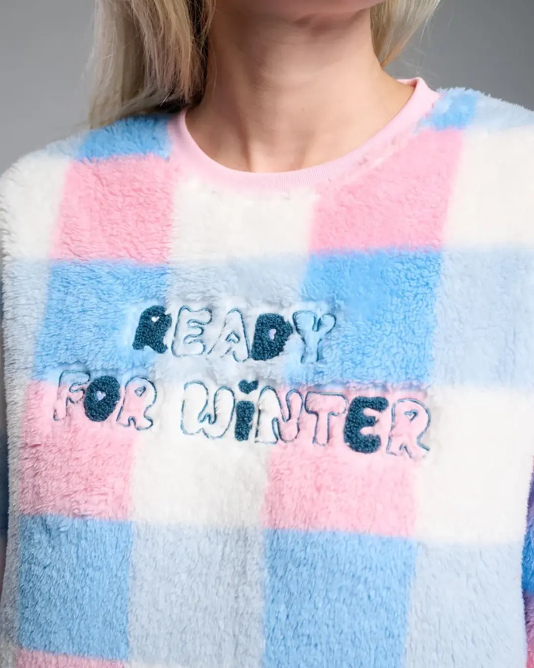 Pijamas a combinar para mãe e filha Ysabel Mora com padrão aos quadrados